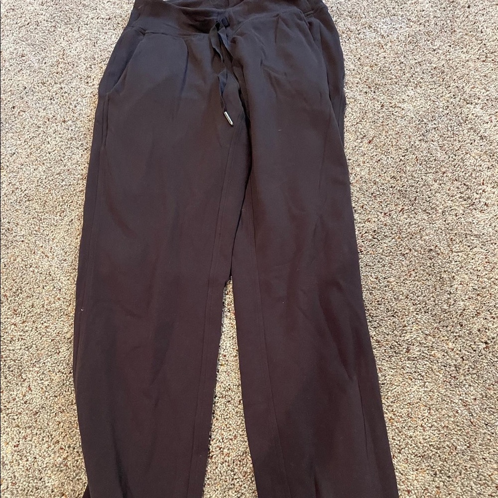 Lulu black joggers